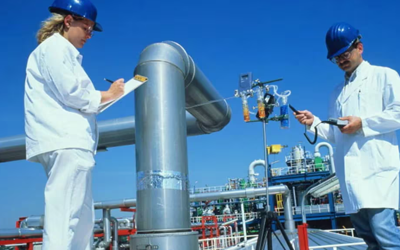 técnicos tuberías agua tratamiento agua